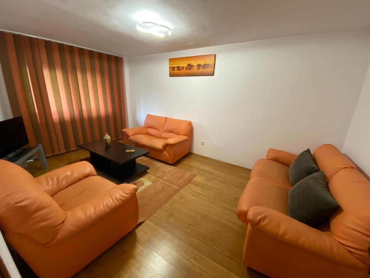 Jad - Familiy 4 Rooms Apartment - Near Forest And Historic Center - Racadau Brasov Exterior photo