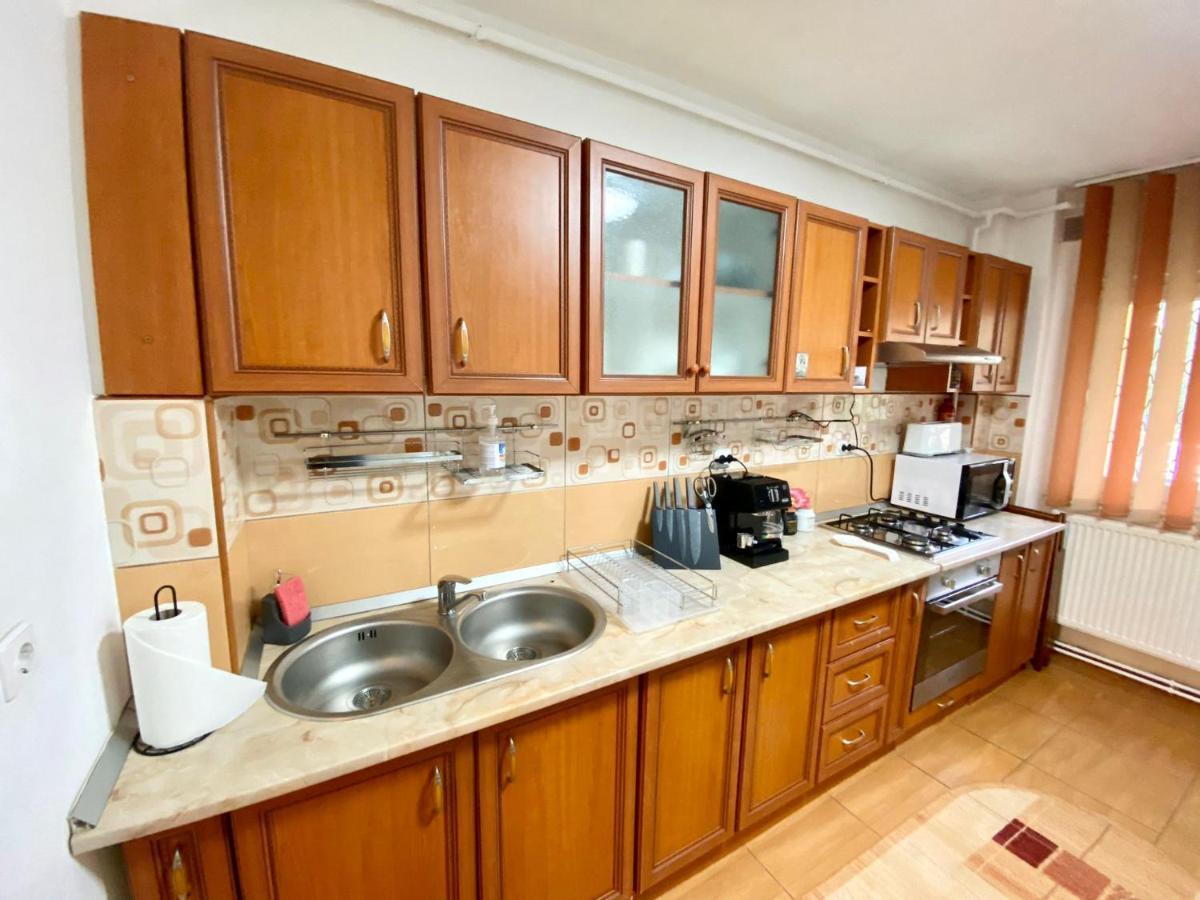 Jad - Familiy 4 Rooms Apartment - Near Forest And Historic Center - Racadau Brasov Exterior photo