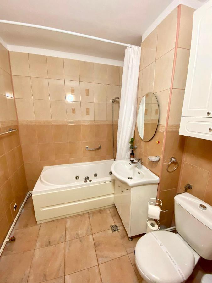 Jad - Familiy 4 Rooms Apartment - Near Forest And Historic Center - Racadau Brasov Exterior photo